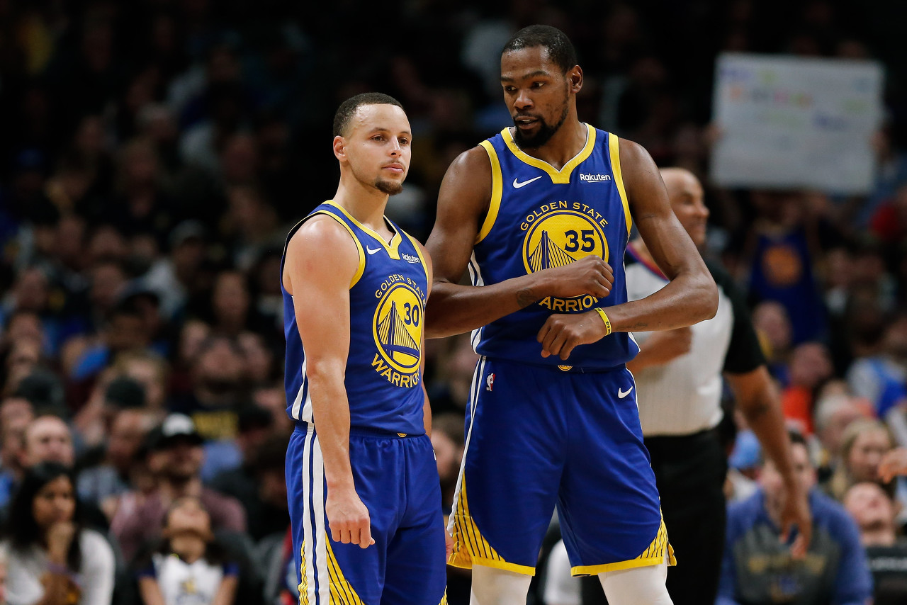 你會永遠(yuǎn)活在庫里陰影下！KD：在我幻想的NBA世界里我就是GOAT