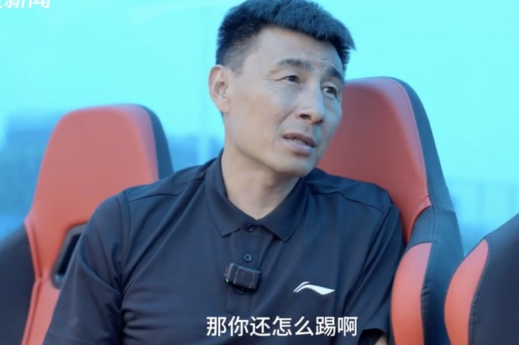 李瑋鋒：國足踢新加坡都這么費(fèi)勁，那這球還怎么踢呢？