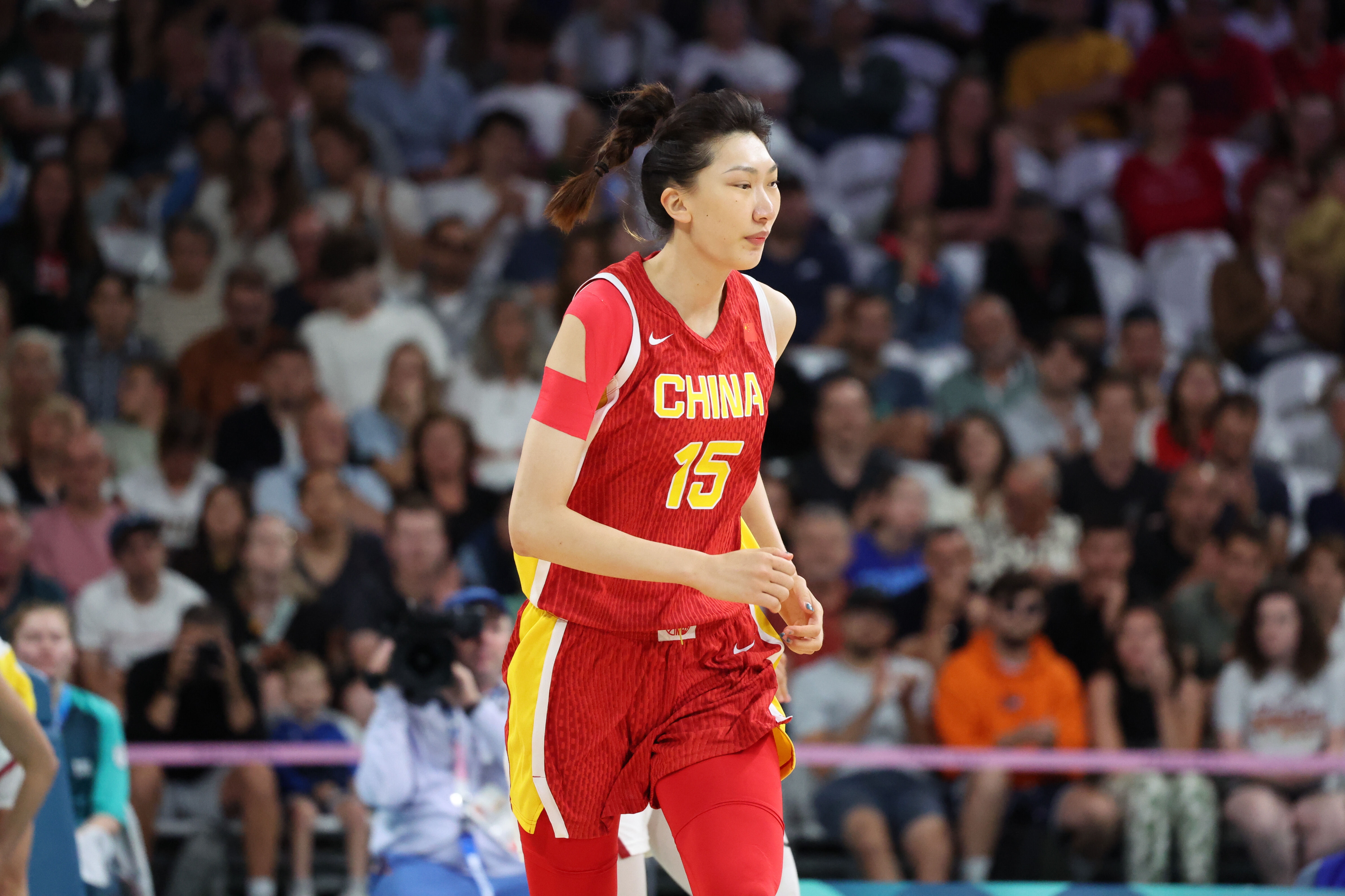 碾壓之勢(shì)！中國(guó)女籃首節(jié)20-7凈勝波黑女籃13分 18-2結(jié)束首節(jié)