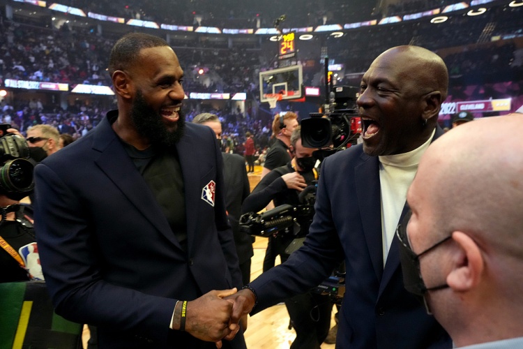 大球談NBA總統(tǒng)山球員：詹姆斯、喬丹、科比、奧尼爾