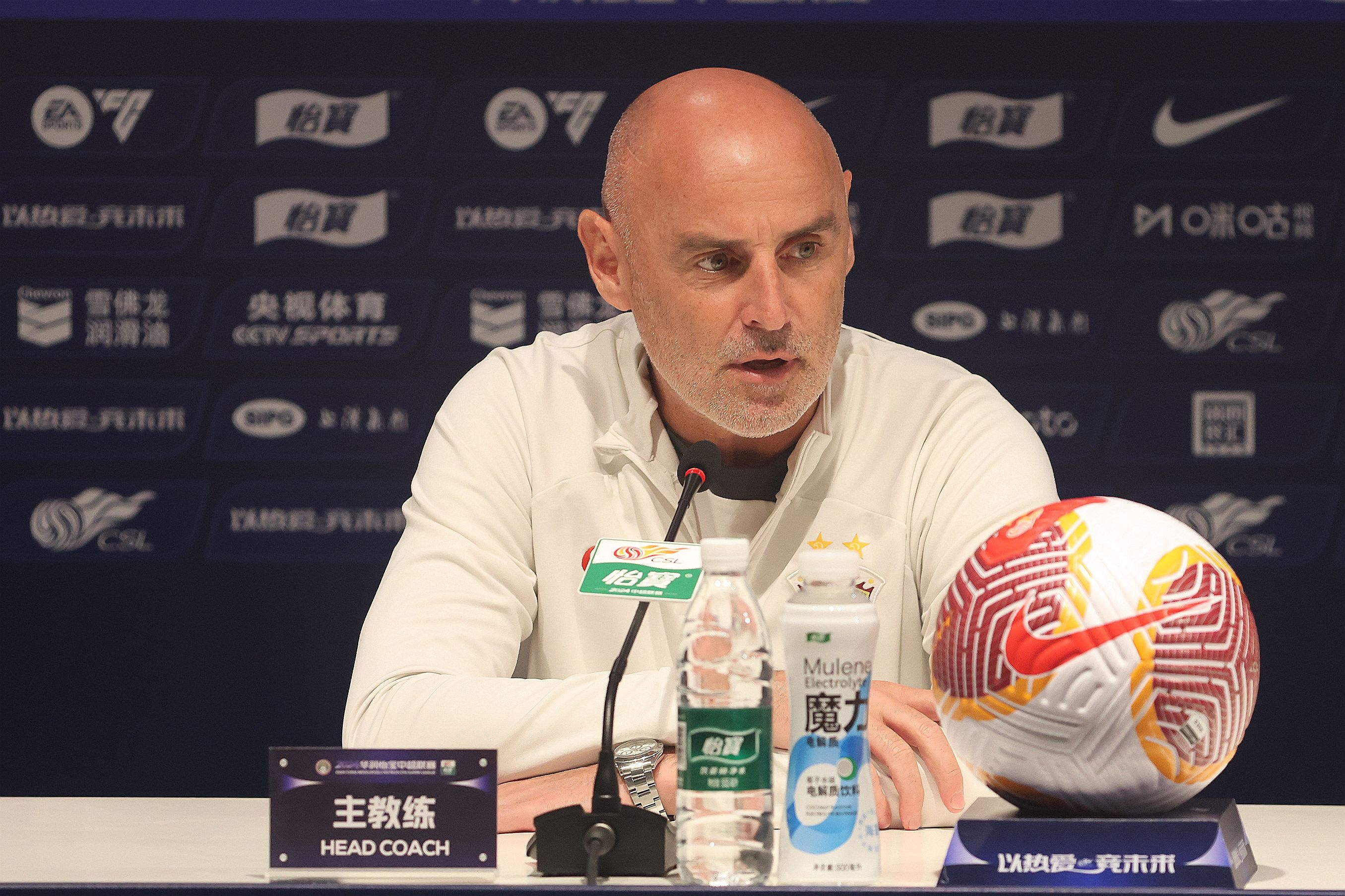 東體：海港還未在鳳凰山取勝過，茹薩停賽空缺待填補
