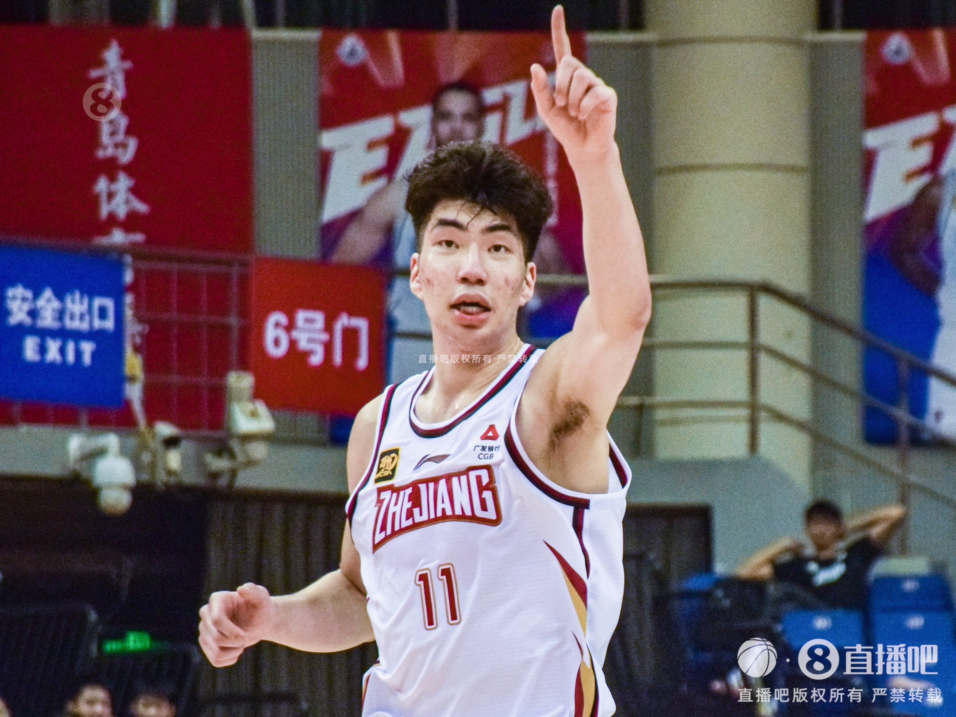 余嘉豪：在全運會舉行時 會回國代表浙江全運男籃出戰(zhàn)